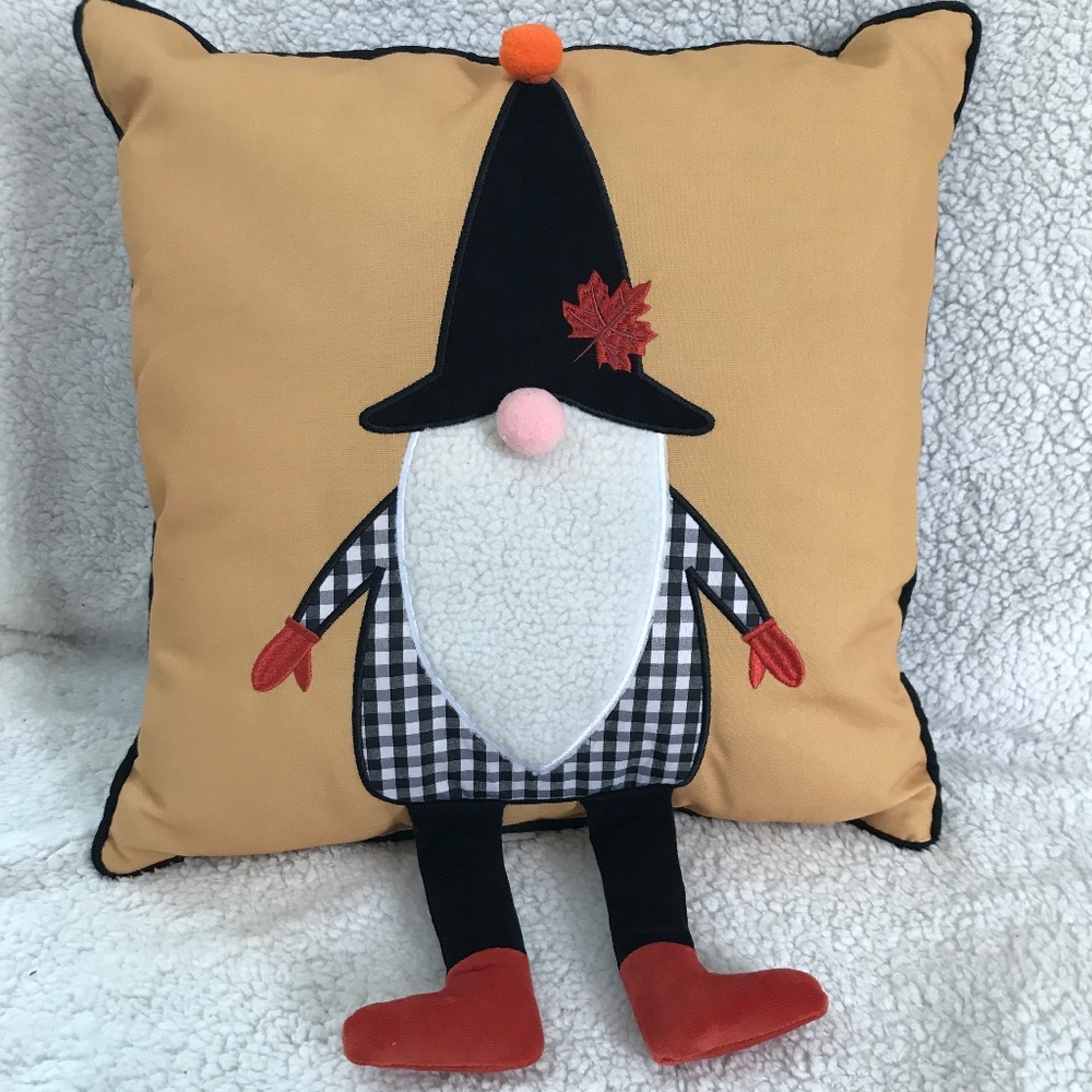 🍁NWT Fall Harvest Decor Accent Pillow With Gnome
